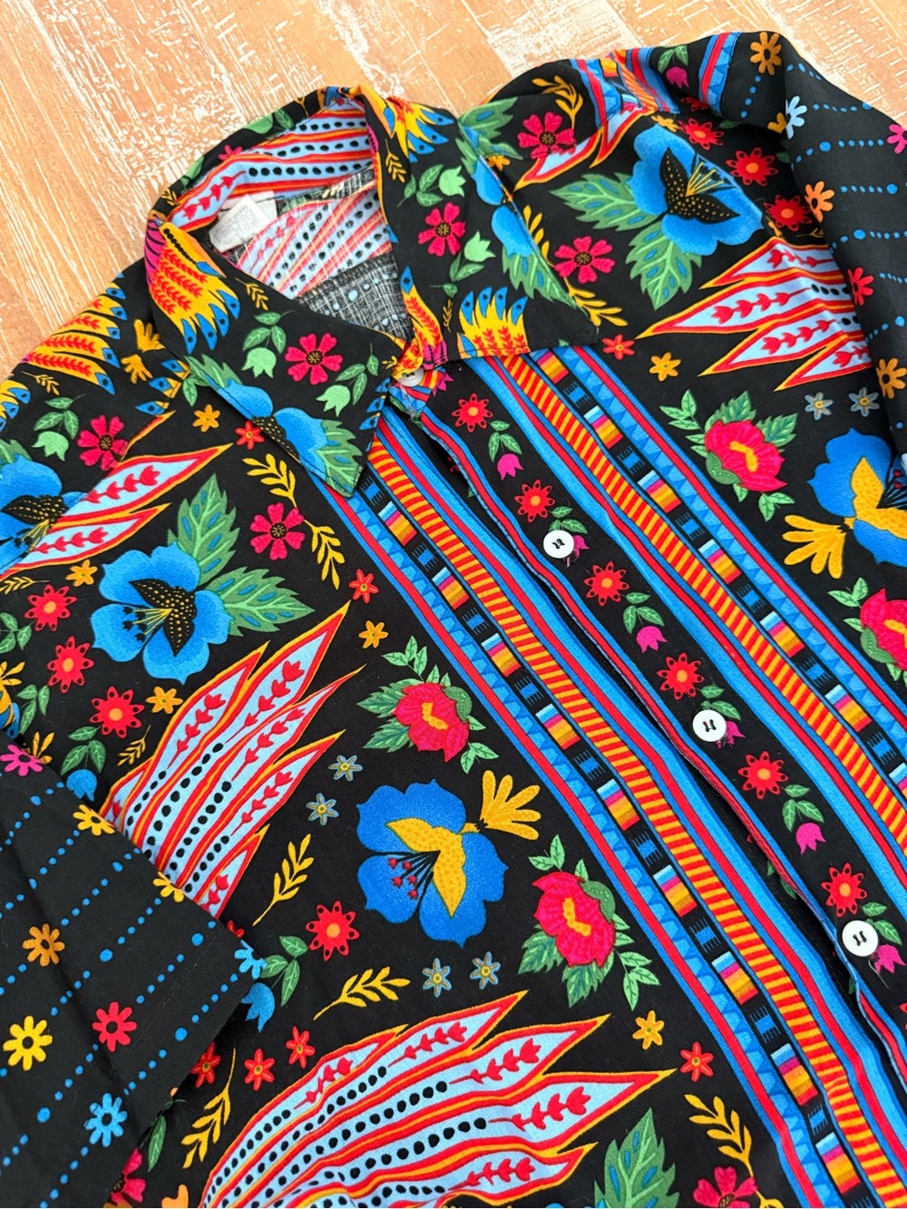 Brazil made in Button-Down Floral Stripe Shirt - Perfect for summer ☀️